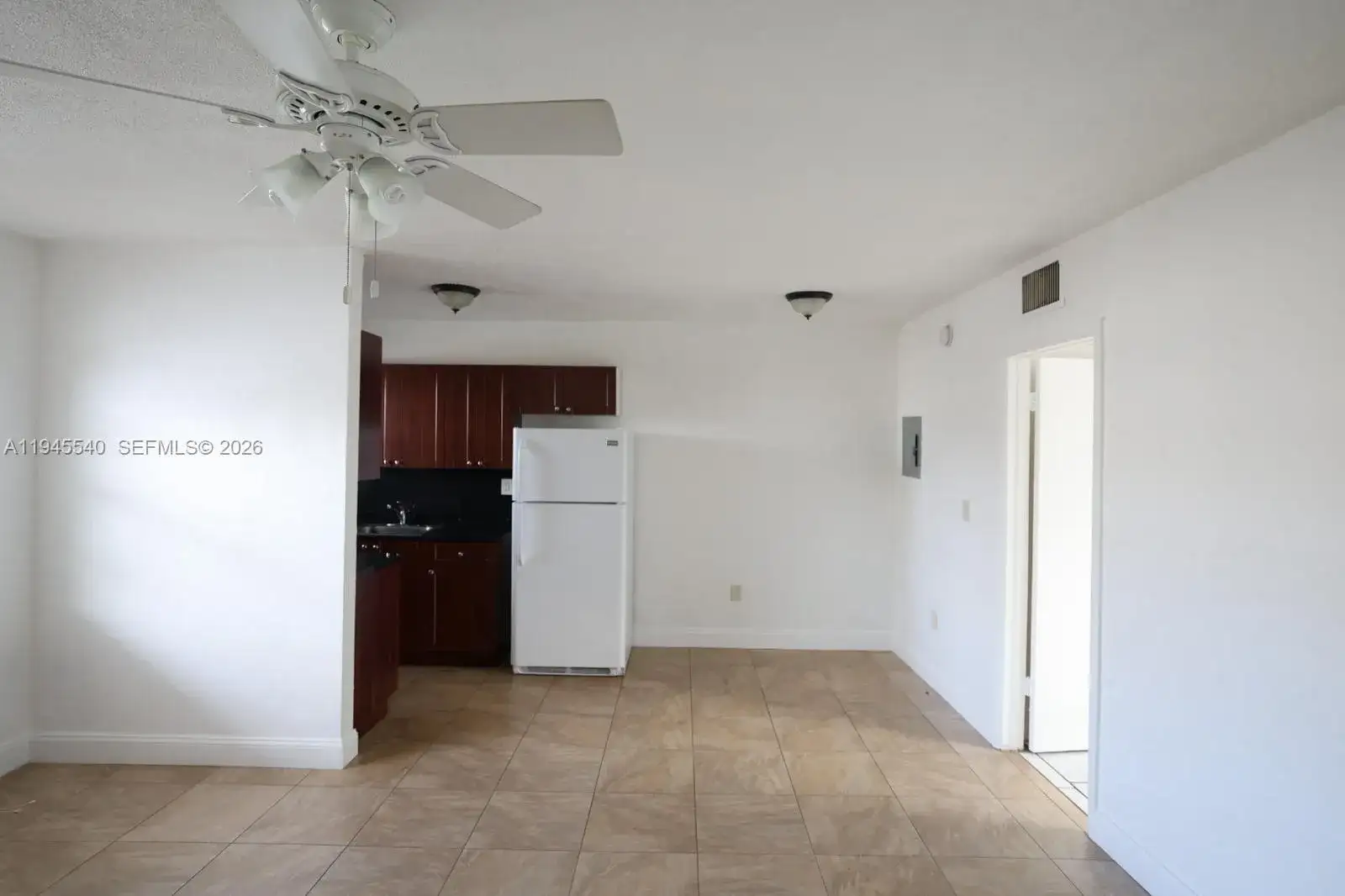 6270 W Flagler St # C8, Miami FL 33144 photo 4