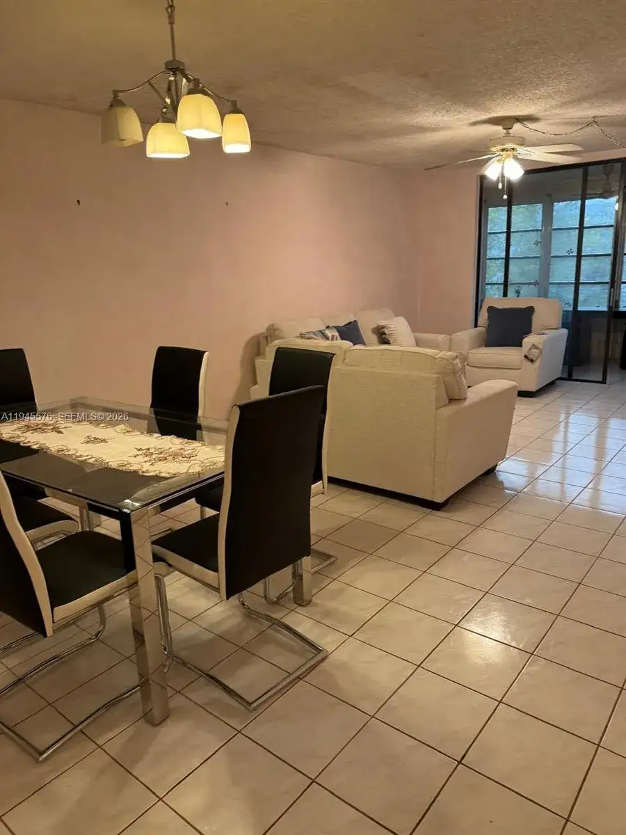 2850 Somerset Dr # 309L, Lauderdale Lakes FL 33311 photo 3