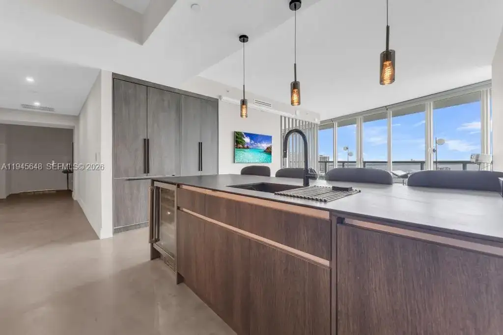 888 Biscayne Blvd # 2409, Miami FL 33132 photo 5