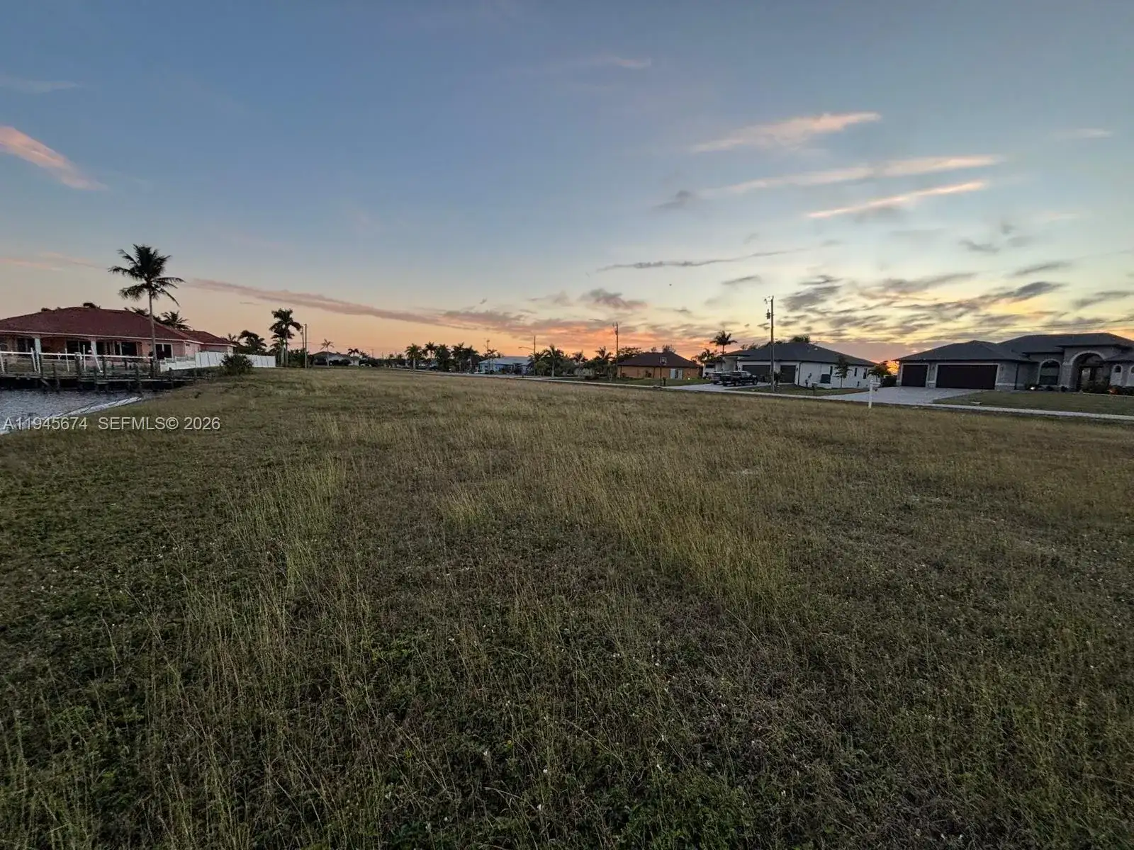 1213 NW 39th Ave, Cape Coral FL 33993 photo 2
