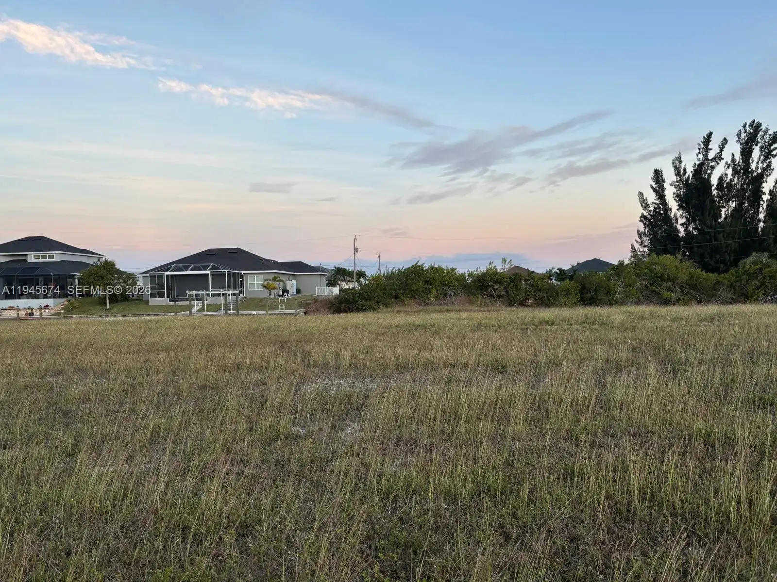 1213 NW 39th Ave, Cape Coral FL 33993 photo 5