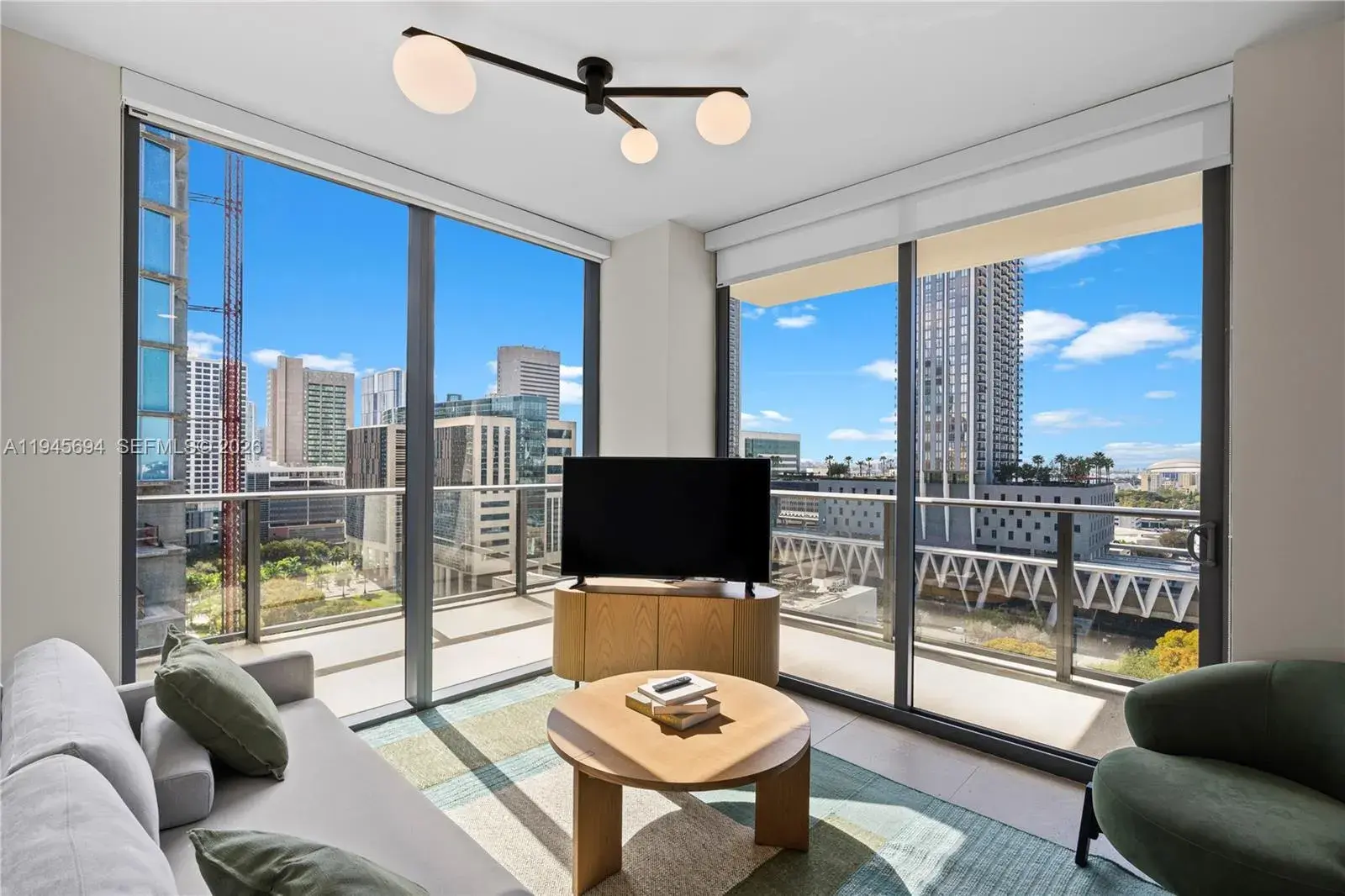 11 NE 6th St # 1601, Miami FL 33132