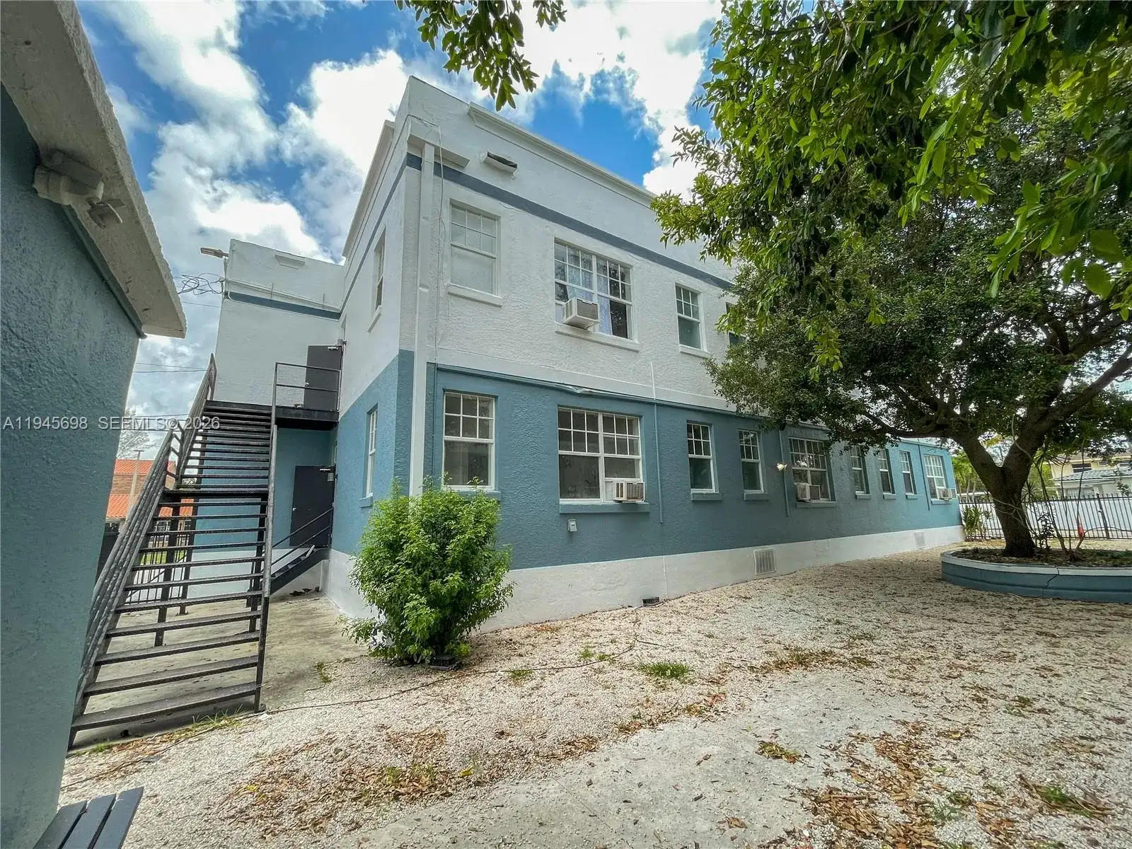 36 NE 65th St, Miami FL 33138 photo 2