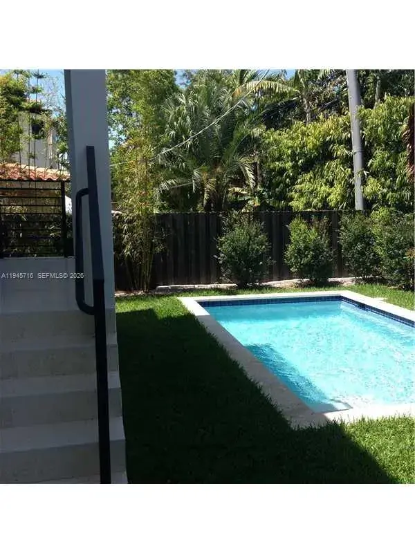 474 Fernwood Rd # 474, Key Biscayne FL 33149