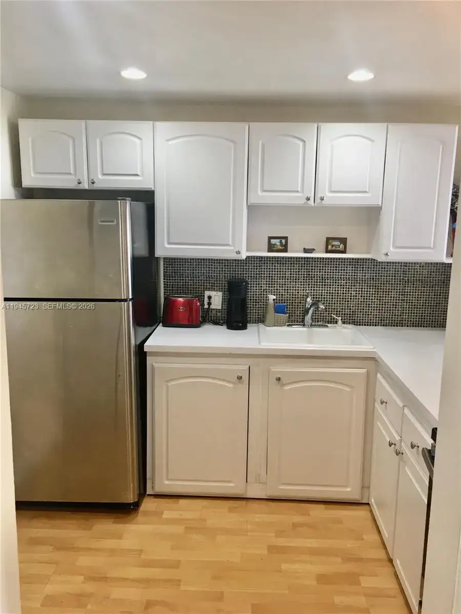20379 W Country Club Dr # 1737, Aventura FL 33180 photo 3