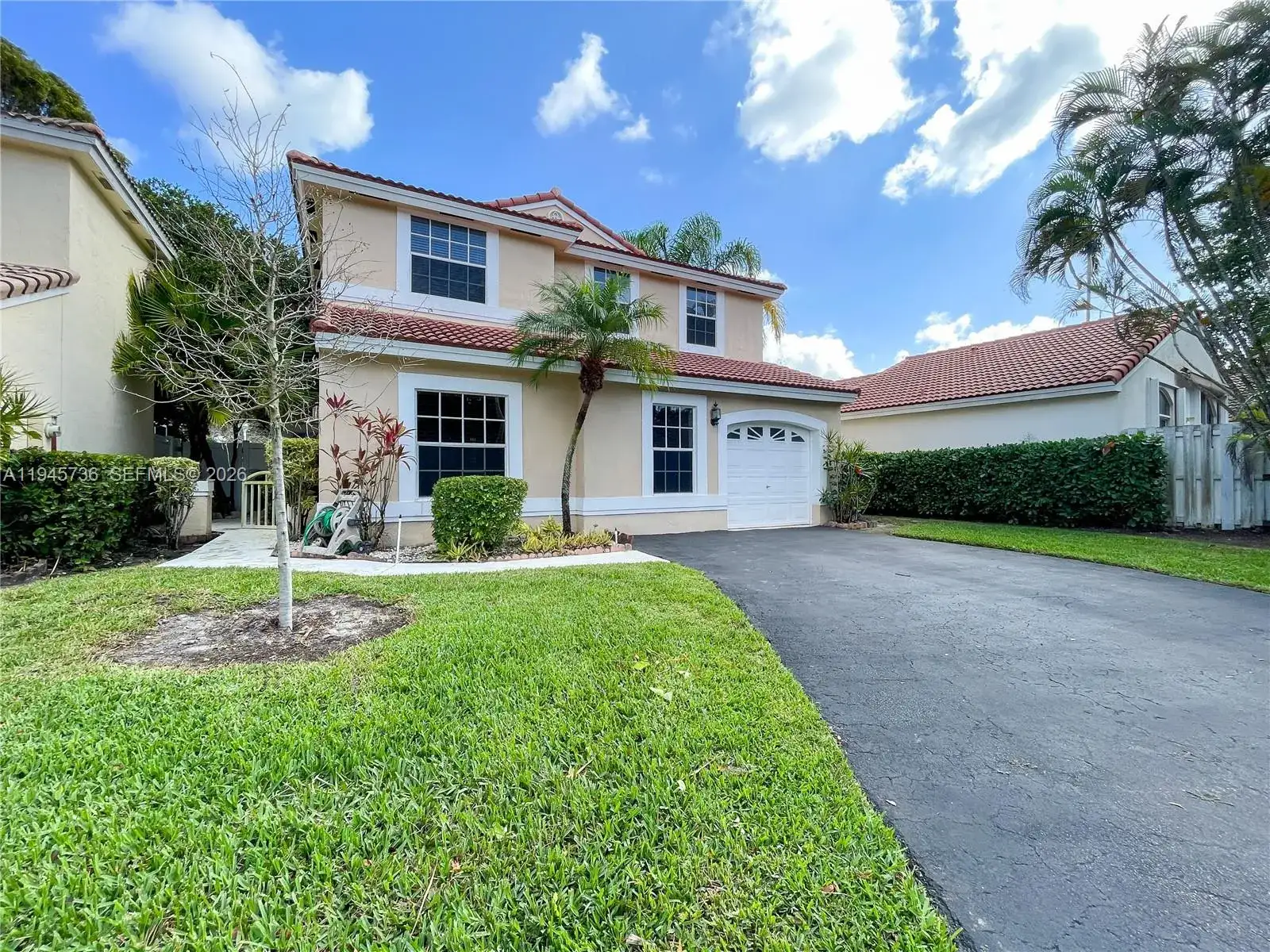 931 Opal Ter, Weston FL 33326 photo 2