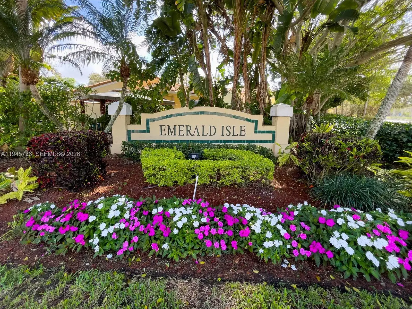 931 Opal Ter, Weston FL 33326 photo 4