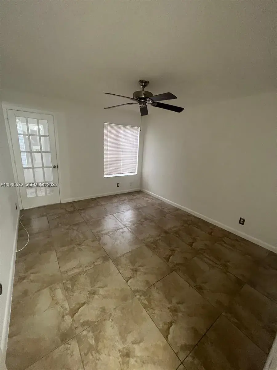 3460 N Pinewalk Dr N # 315, Margate FL 33063
