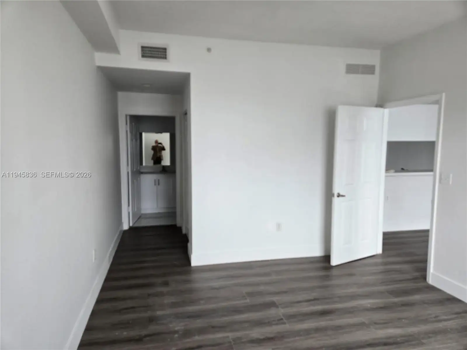 275 NE 18th St # 503, Miami FL 33132 photo 2