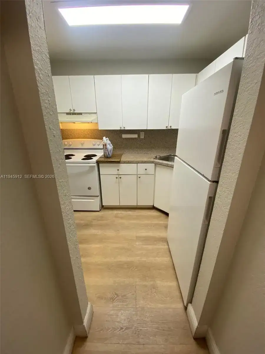 17255 SW 95th Ave # 104, Palmetto Bay FL 33157 photo 5
