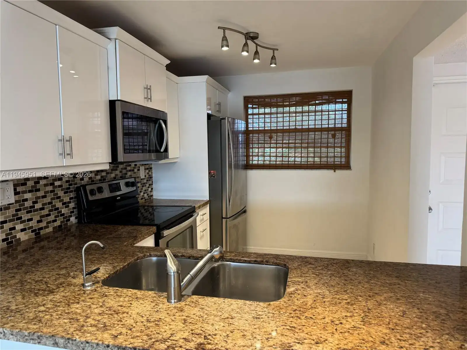 1831 Sabal Palm Dr # 403, Davie FL 33324 photo 3