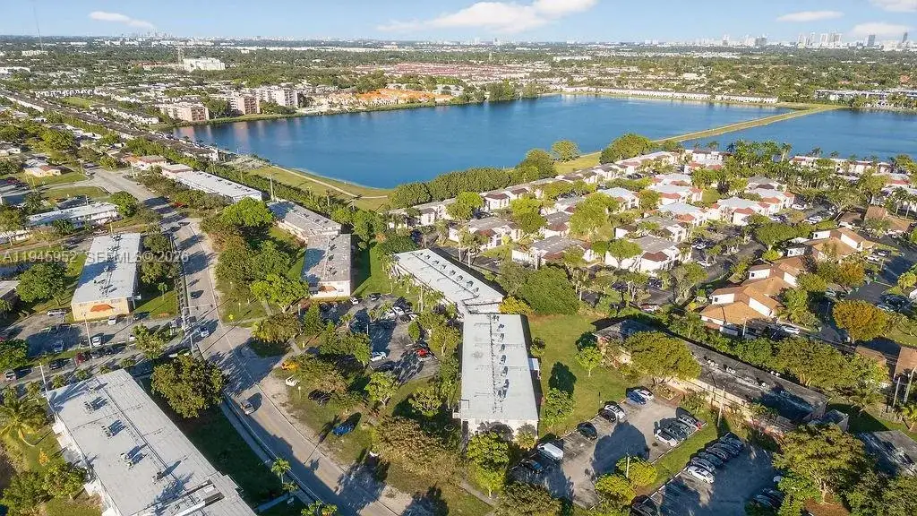 20311 NE 2nd Ave # 15, Miami FL 33179 photo 4