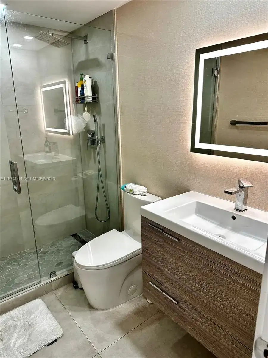 400 Kings Point Dr # 1517, Sunny Isles Beach FL 33160 photo 4