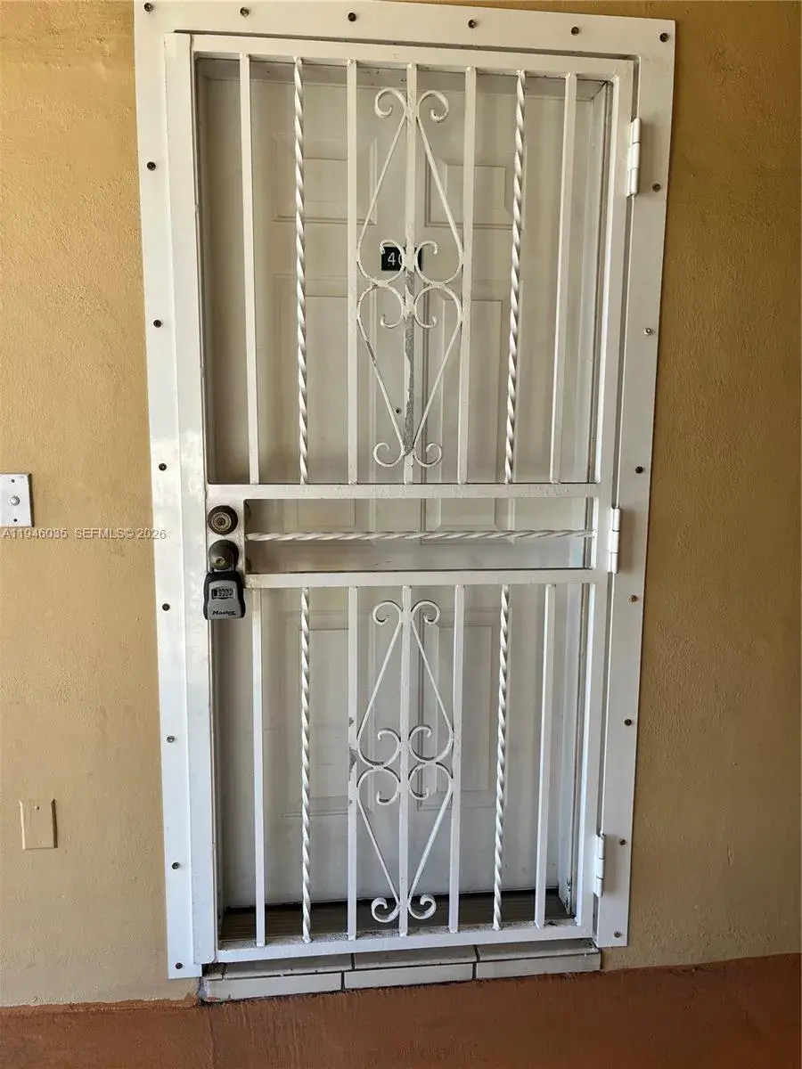 6780 W 2nd Ct # 408, Hialeah FL 33012
