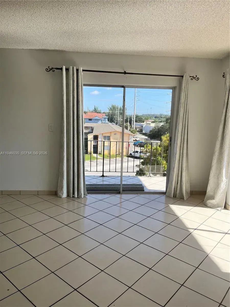 6780 W 2nd Ct # 408, Hialeah FL 33012
