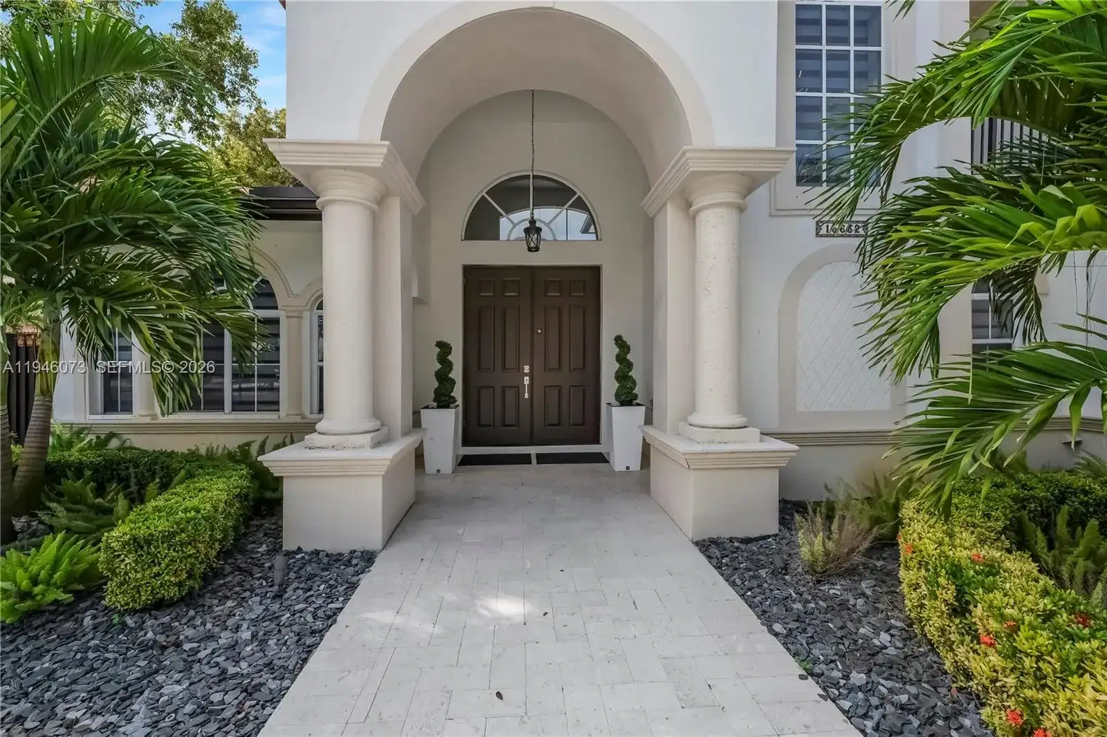 15632 NW 79th Ct, Miami Lakes FL 33016 photo 4