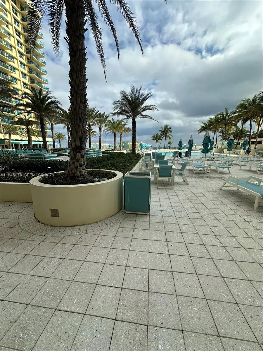2501 S Ocean Dr # 507, Hollywood FL 33019