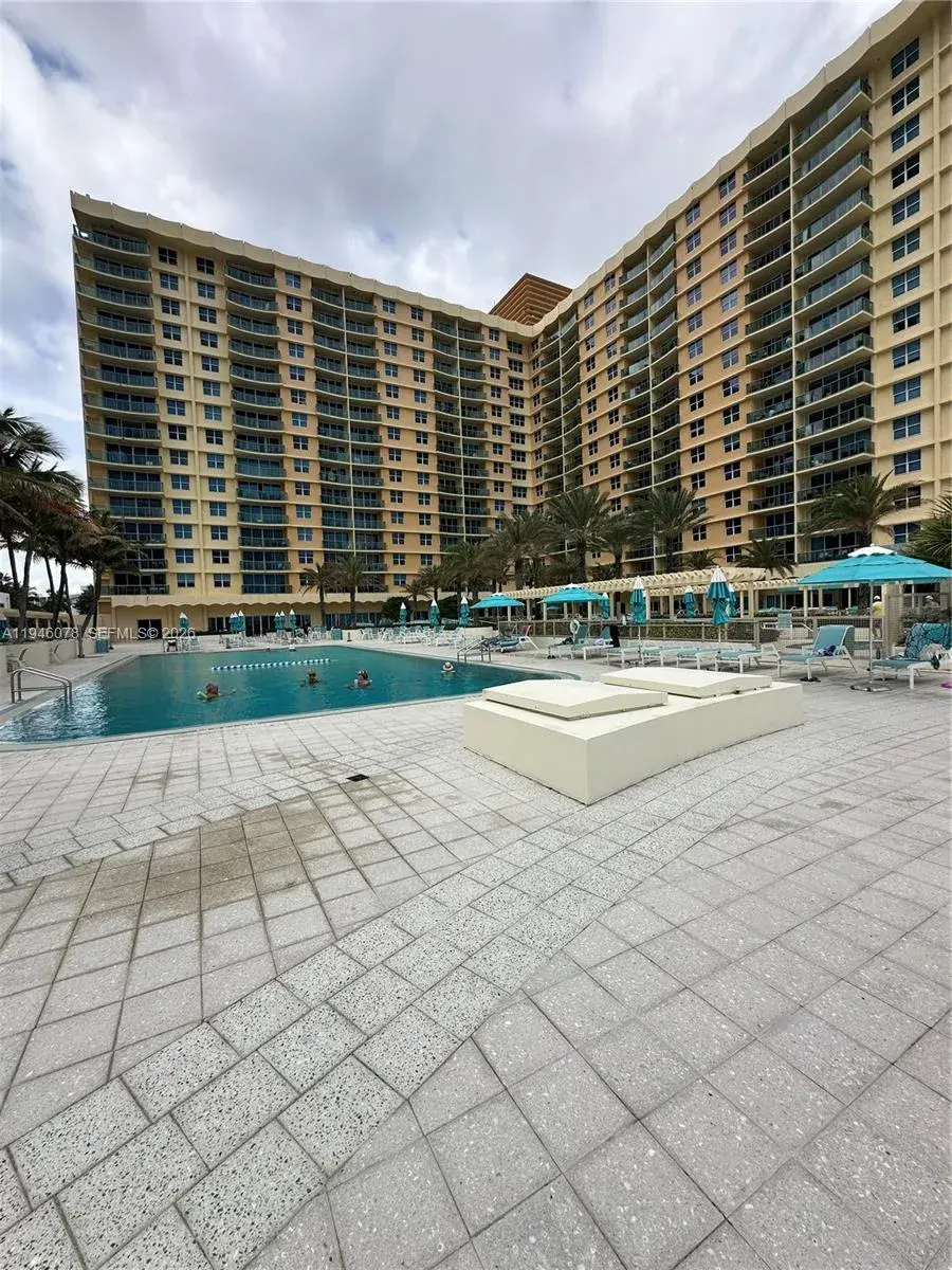 2501 S Ocean Dr # 507, Hollywood FL 33019