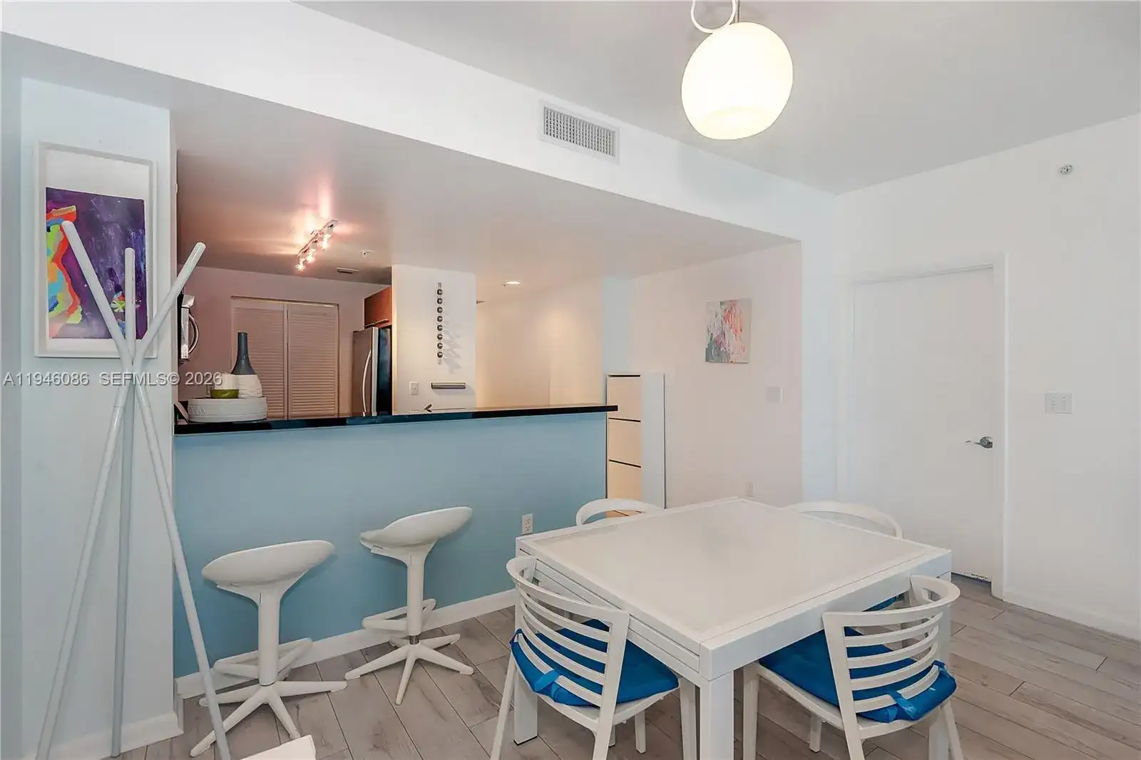 253 NE 2nd St # 907, Miami FL 33132 photo 4