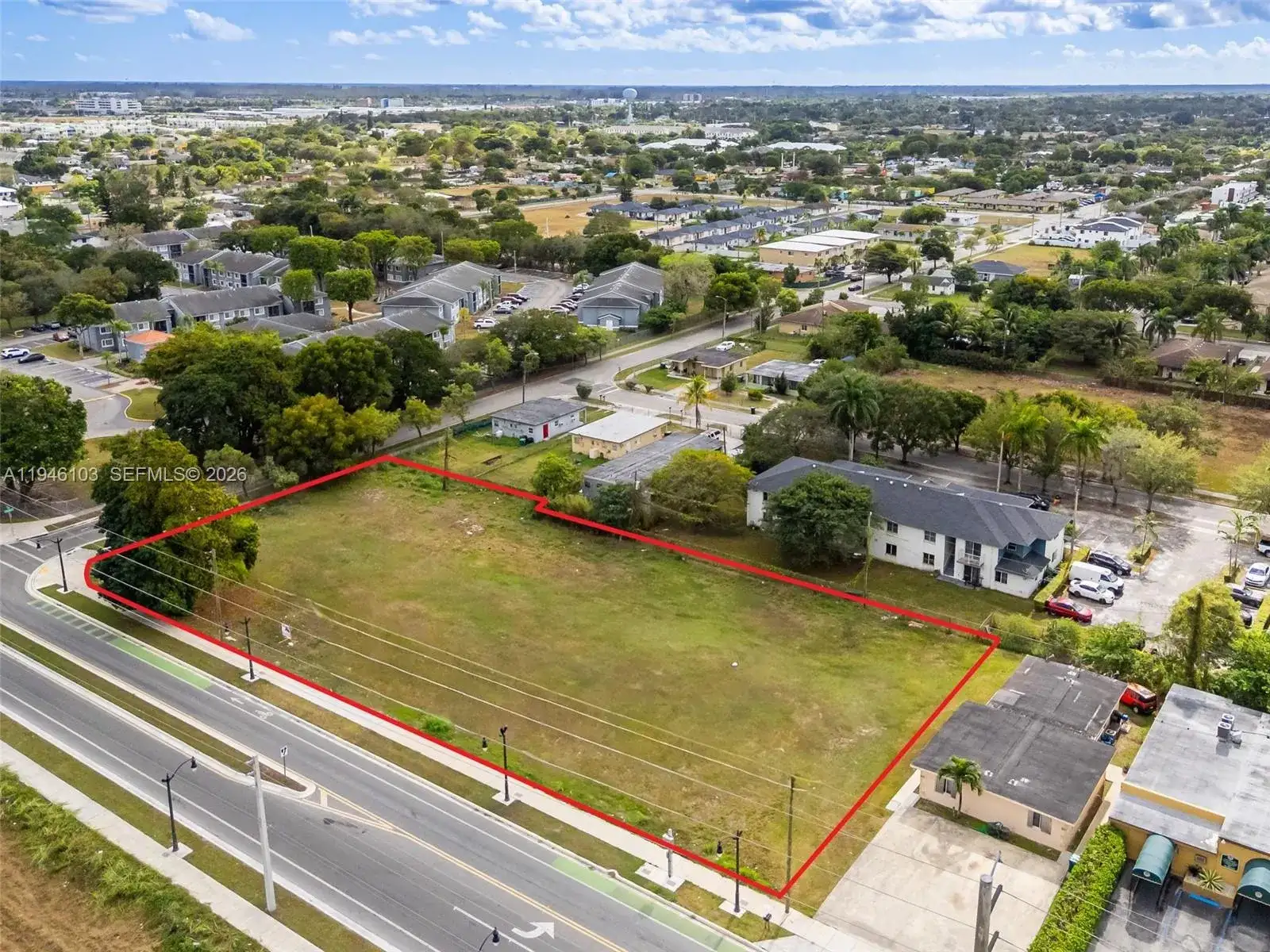 945 W Lucy St, Florida City FL 33034 photo 3