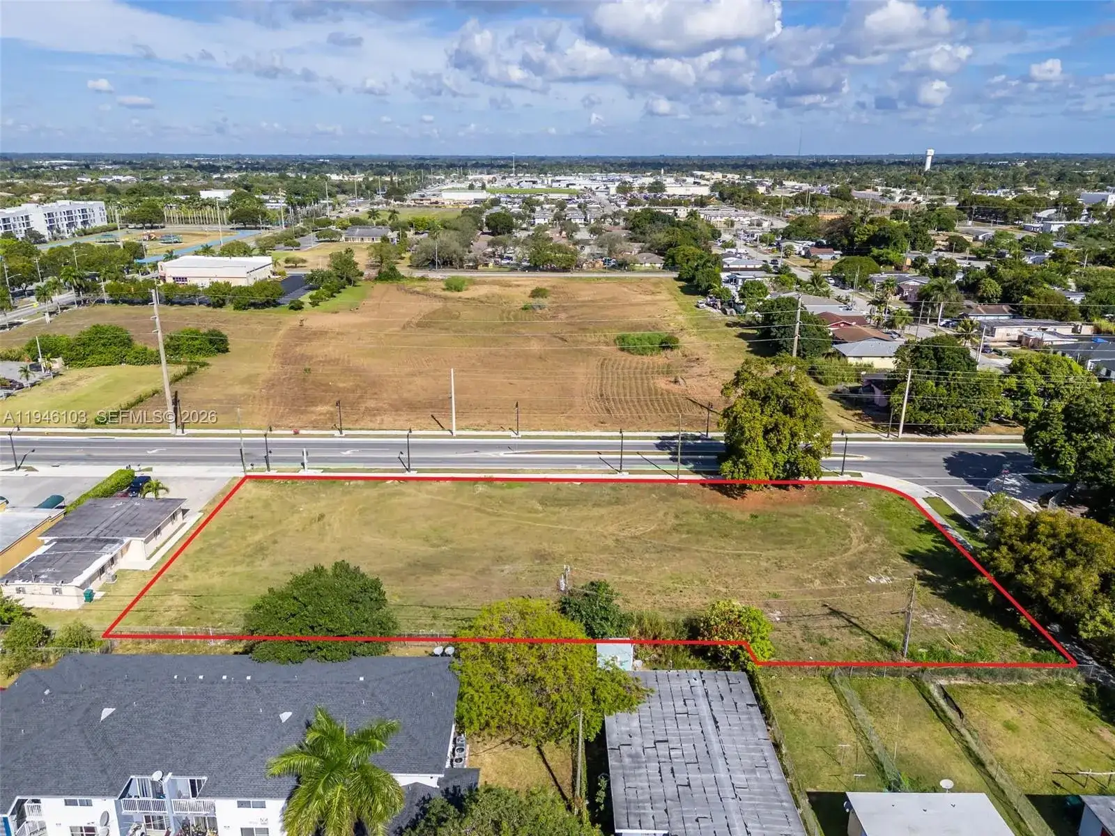 945 W Lucy St, Florida City FL 33034 photo 5