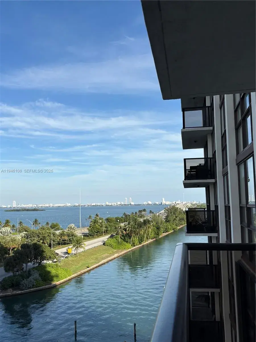 600 NE 36th St # 714, Miami FL 33137