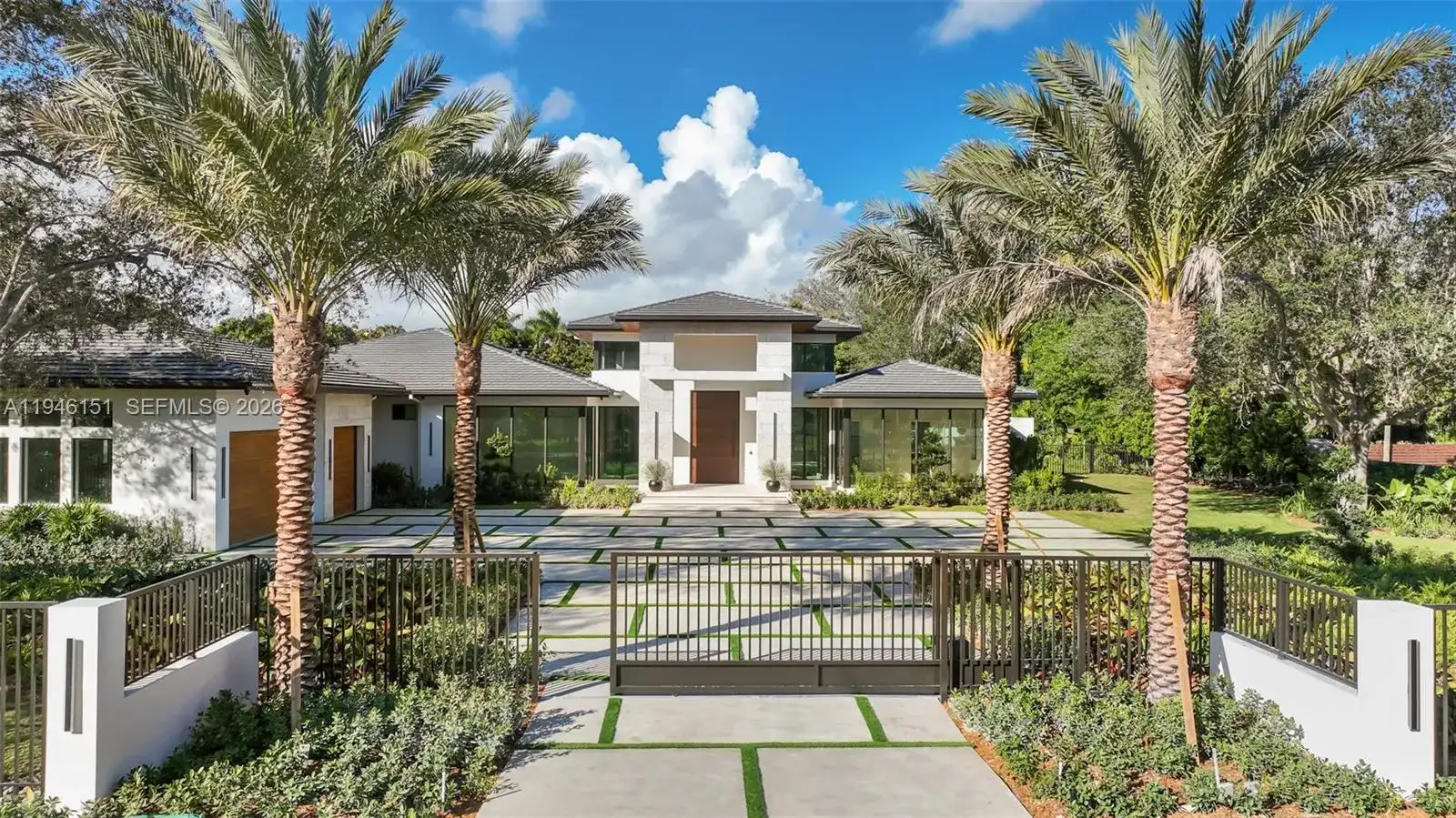 7725 SW 114th St, Pinecrest FL 33156