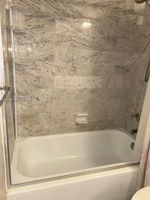 311 S Hollybrook Dr # 202, Pembroke Pines FL 33025