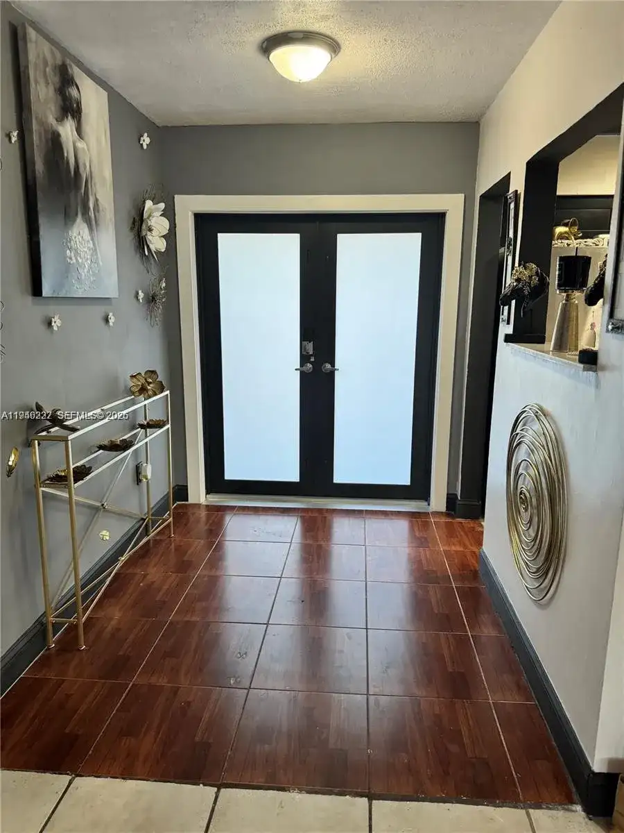 1241 NW 196th St, Miami Gardens FL 33169 photo 2