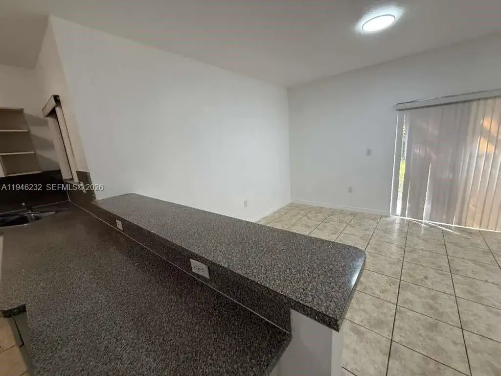 820 SW 6TH CT, Florida City FL 33034 photo 4