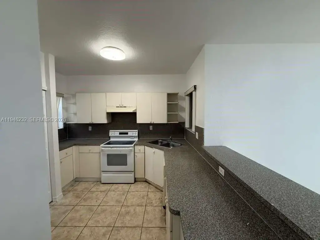 820 SW 6TH CT, Florida City FL 33034 photo 5