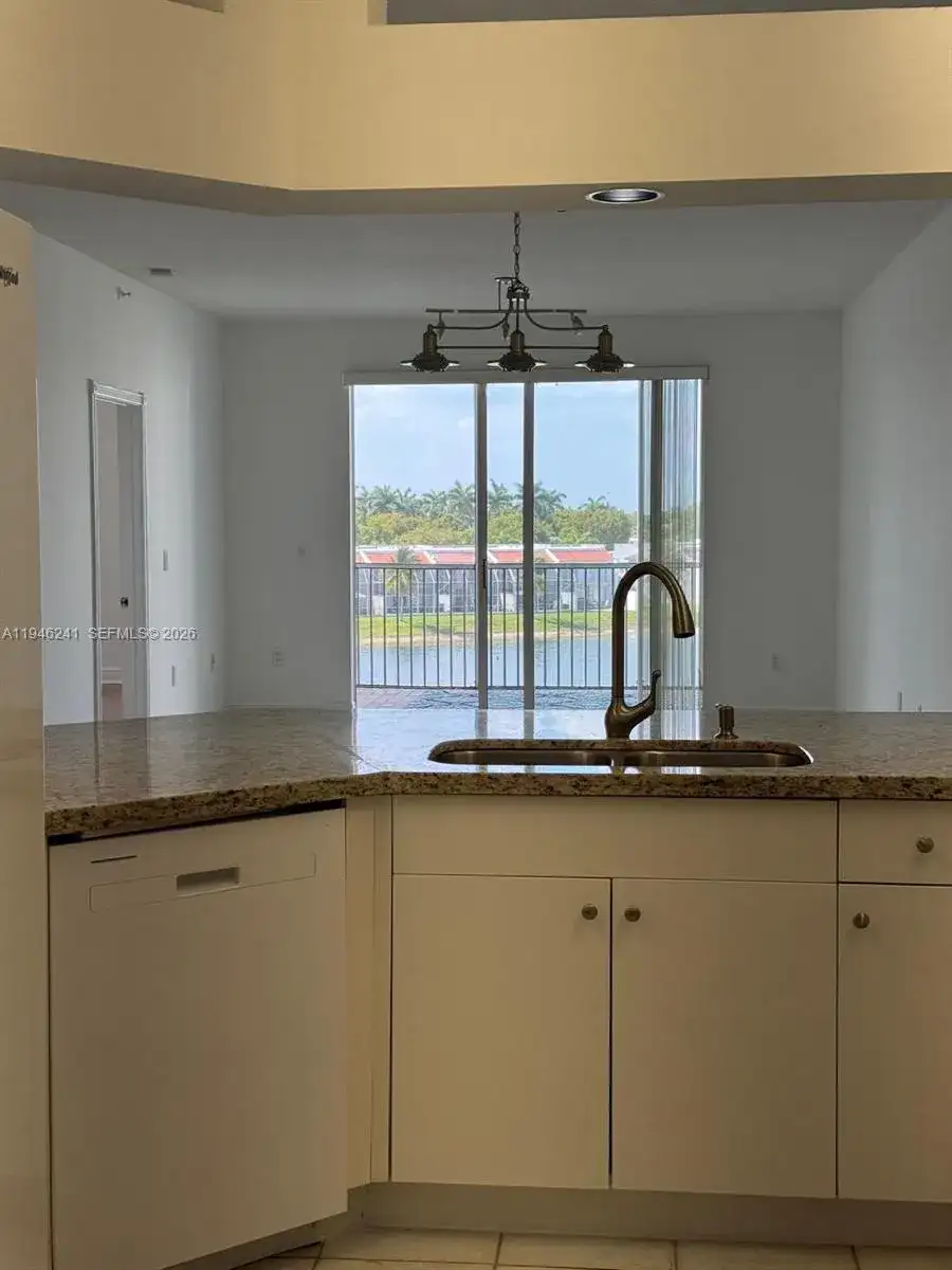 10730 NW 66th St # 411, Doral FL 33178 photo 5