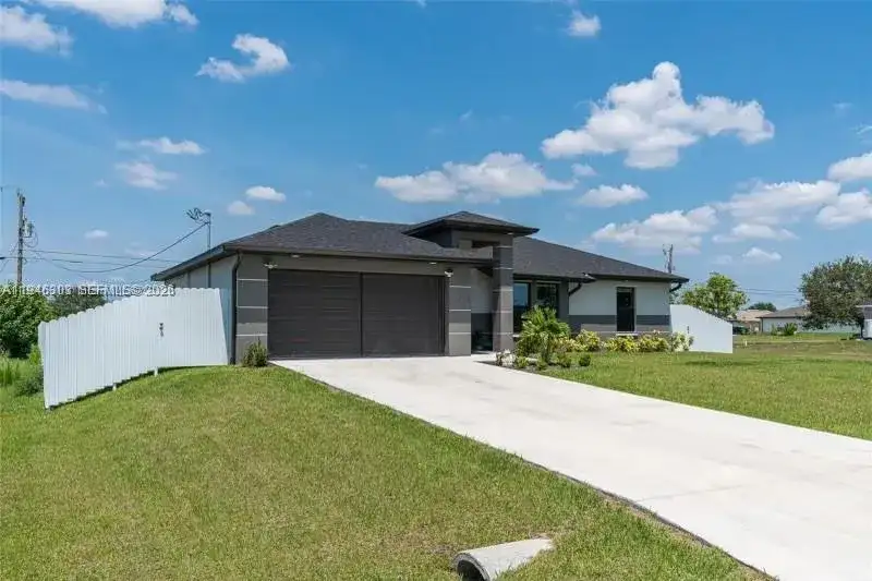 1302 NE 2nd PLACE, Cape Coral FL 33909 photo 2