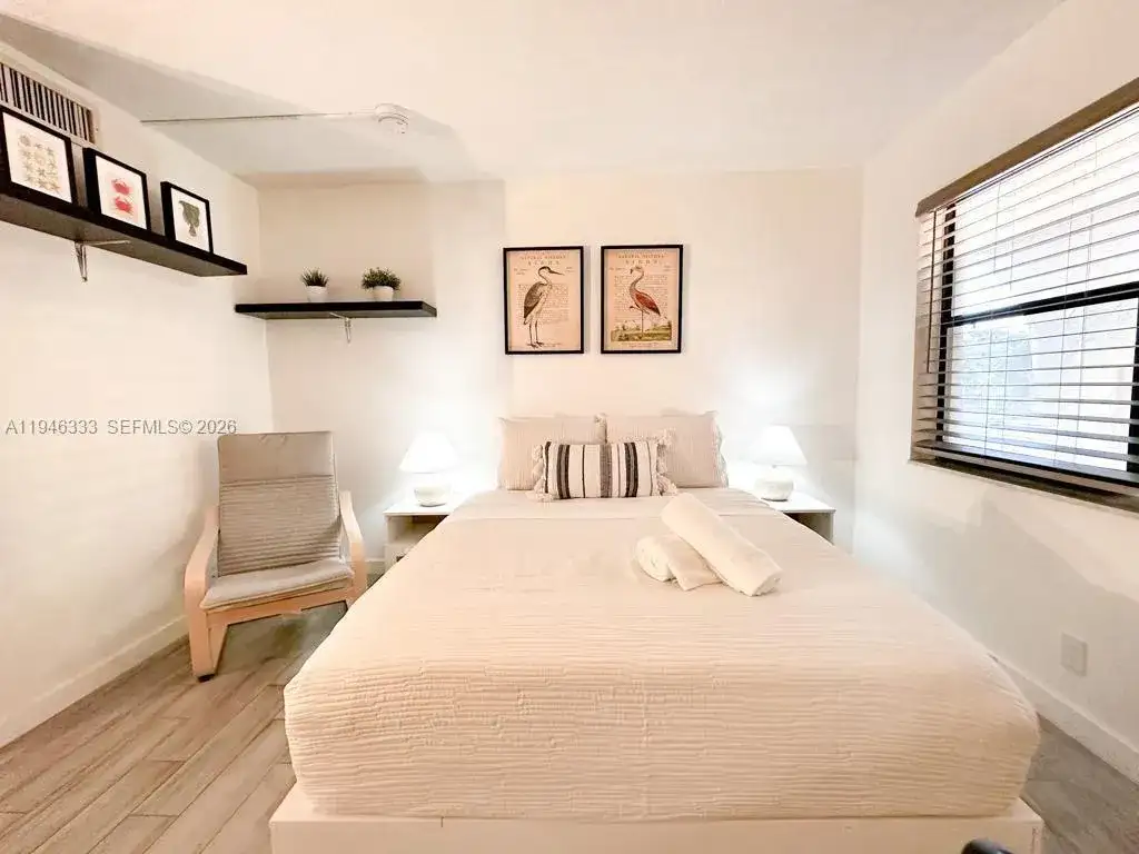 664 SE 20th Ave # 6, Deerfield Beach FL 33441 photo 5
