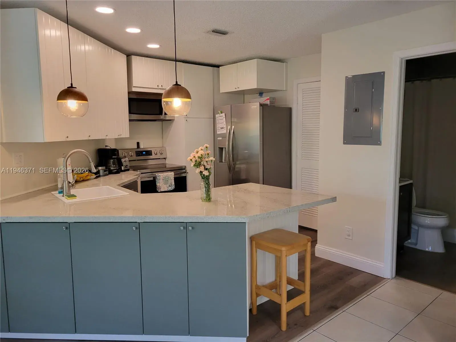 825 Dogwood Dr, Delray Beach FL 33483