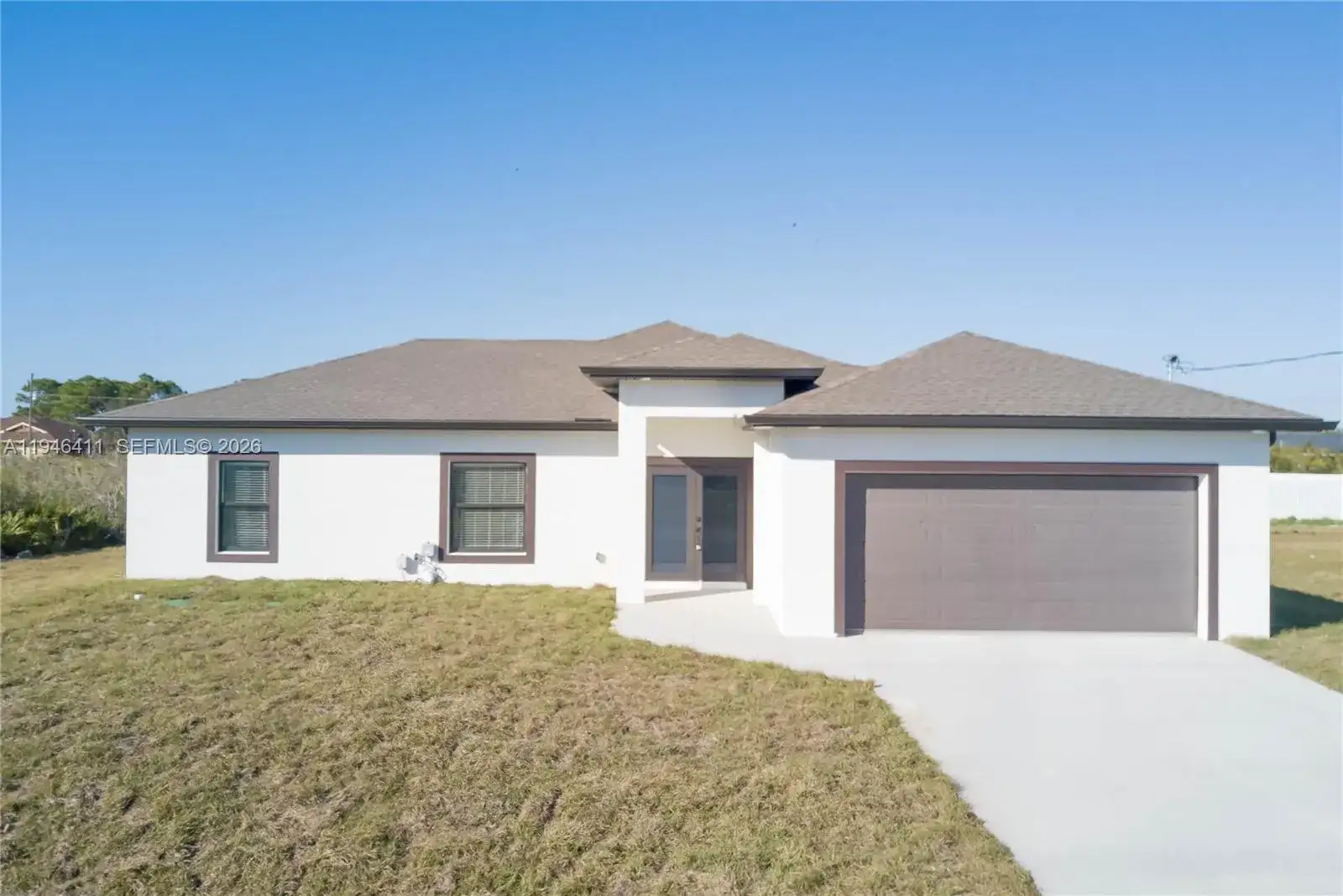 6015 RENA AVE N, Lehigh Acres FL 33971 photo 2