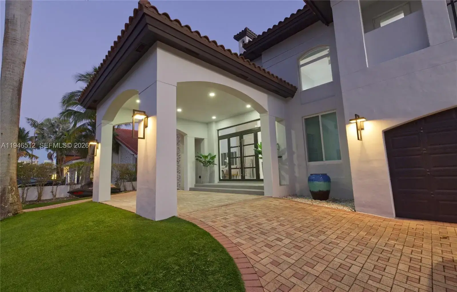 3368 NE 169th St, North Miami Beach FL 33160 photo 2