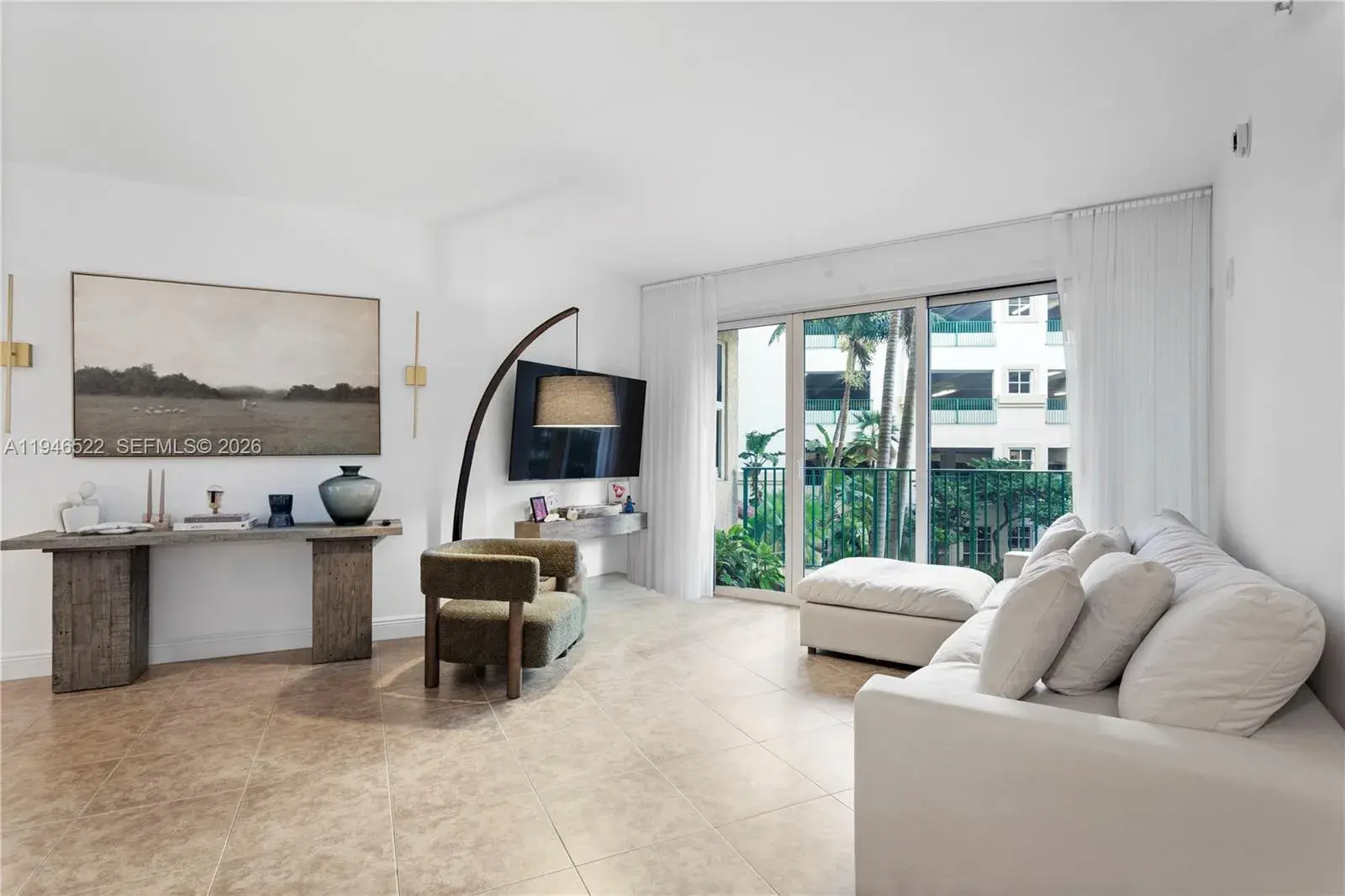 19900 E Country Club Dr # 216, Aventura FL 33180