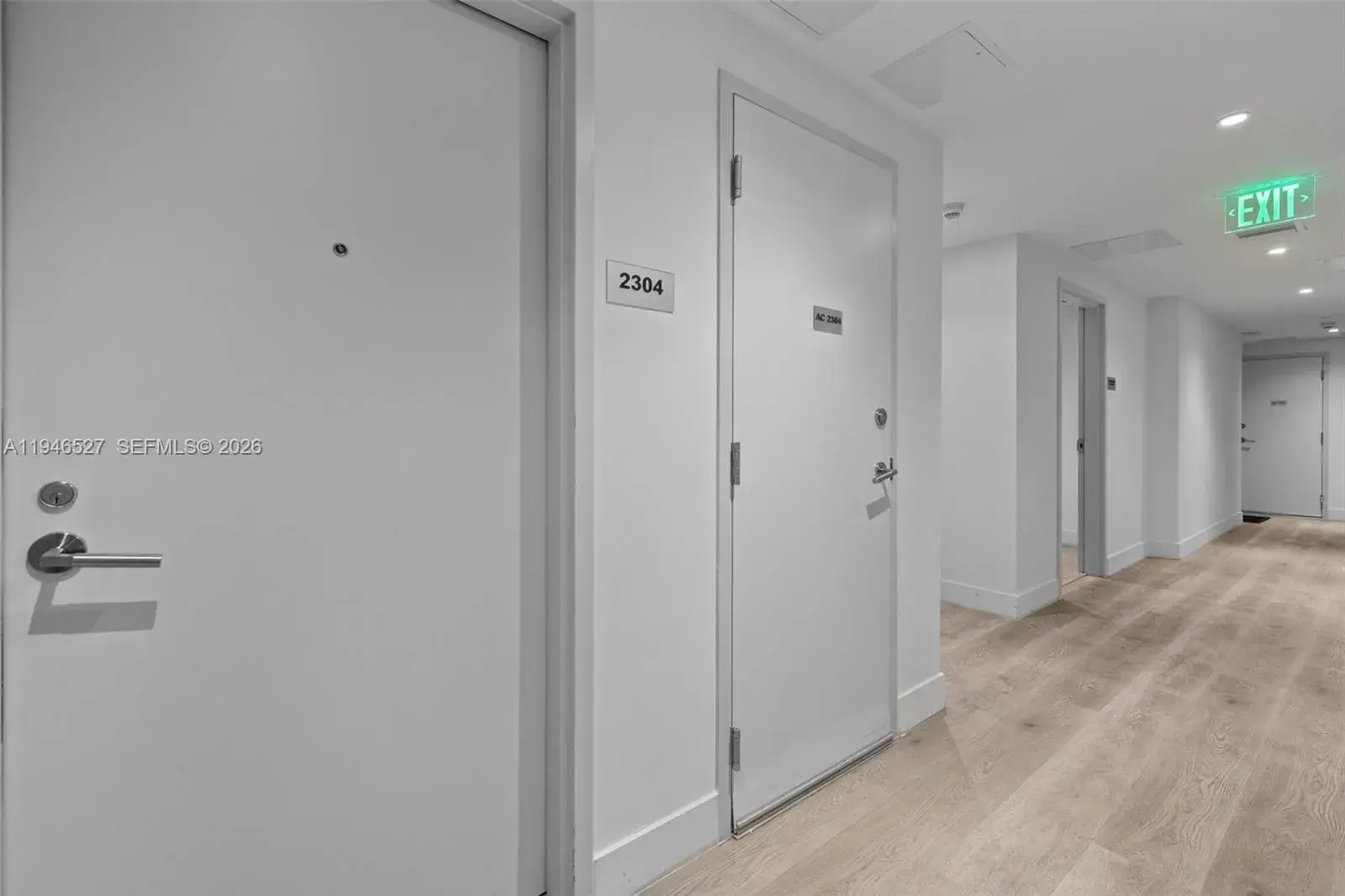 239 SW 9th St # 2304, Miami FL 33130