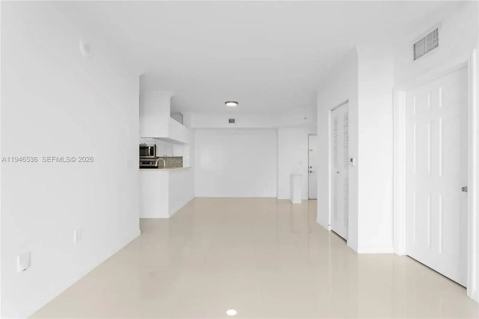 17100 N Bay Rd # 1712, Sunny Isles Beach FL 33160 photo 4