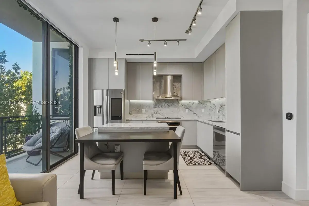 1030 15th St # 213, Miami Beach FL 33139