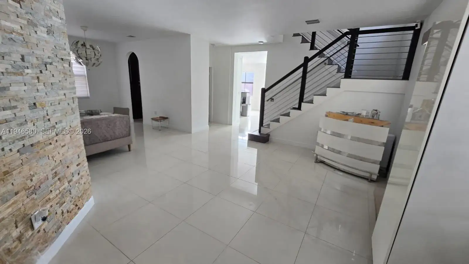10032 NW 87th Ter, Doral FL 33178 photo 5