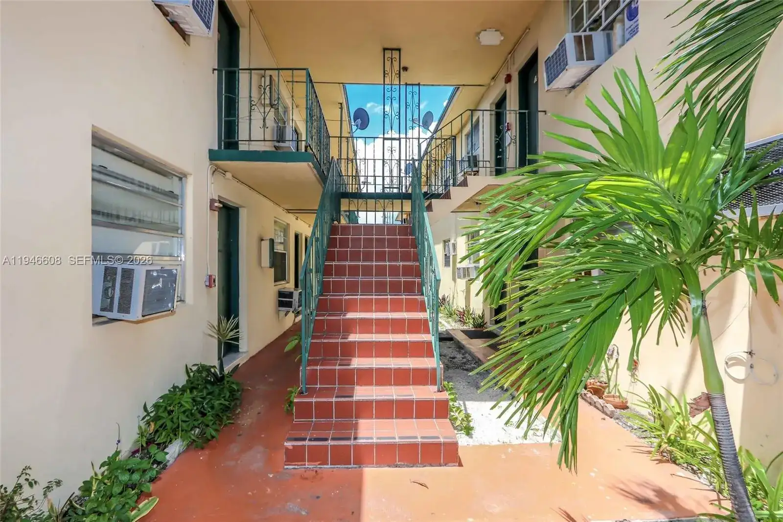 720 NW 27th Ct # 2, Miami FL 33125 photo 2