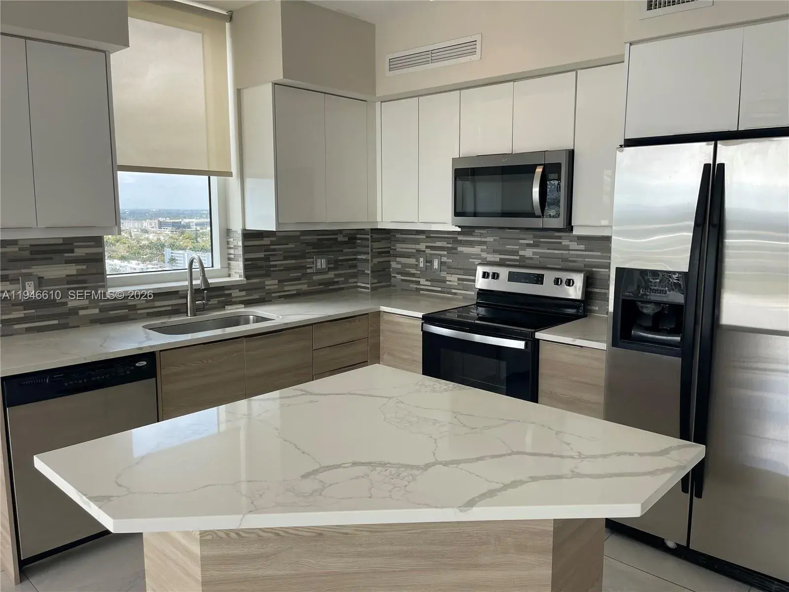 1745 E Hallandale Beach Blvd, Hallandale Beach FL 33009
