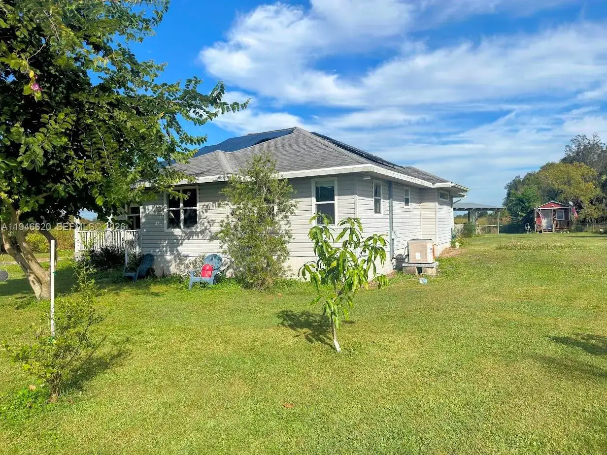 2915 Ortona Locks Rd, Moore Haven FL 33471 photo 2