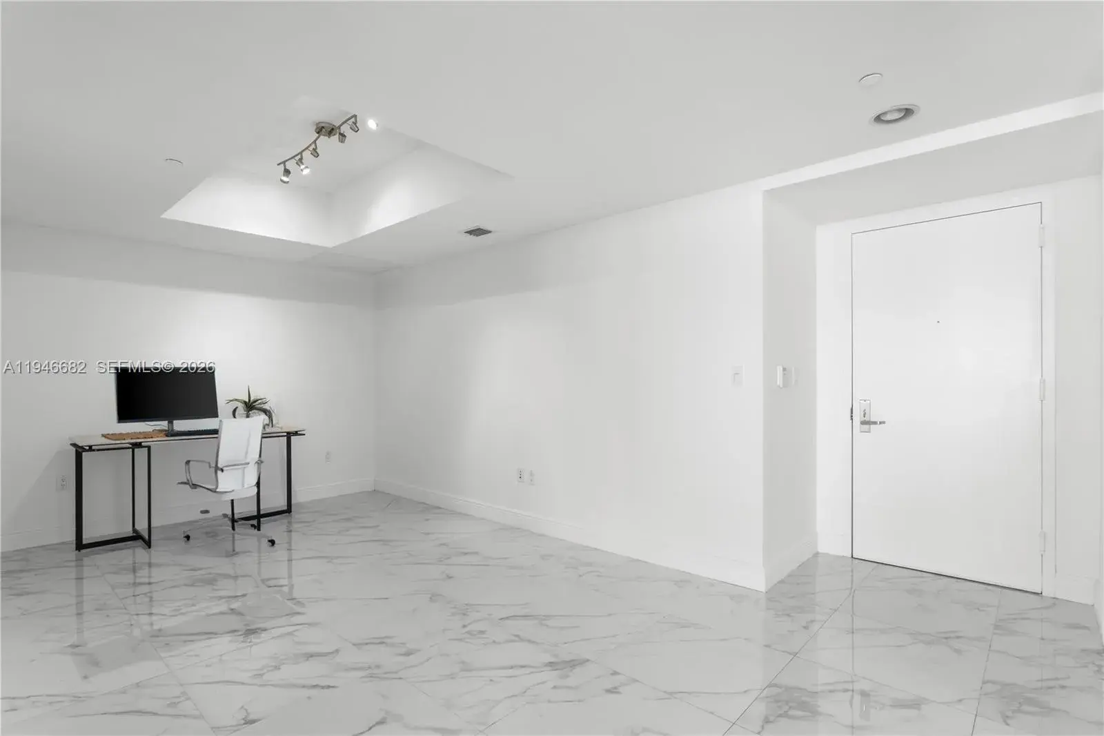 465 Brickell Ave # 5505, Miami FL 33131