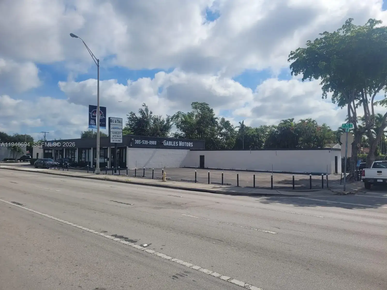475 NW Le Jeune Rd, Miami FL 33126 photo 3