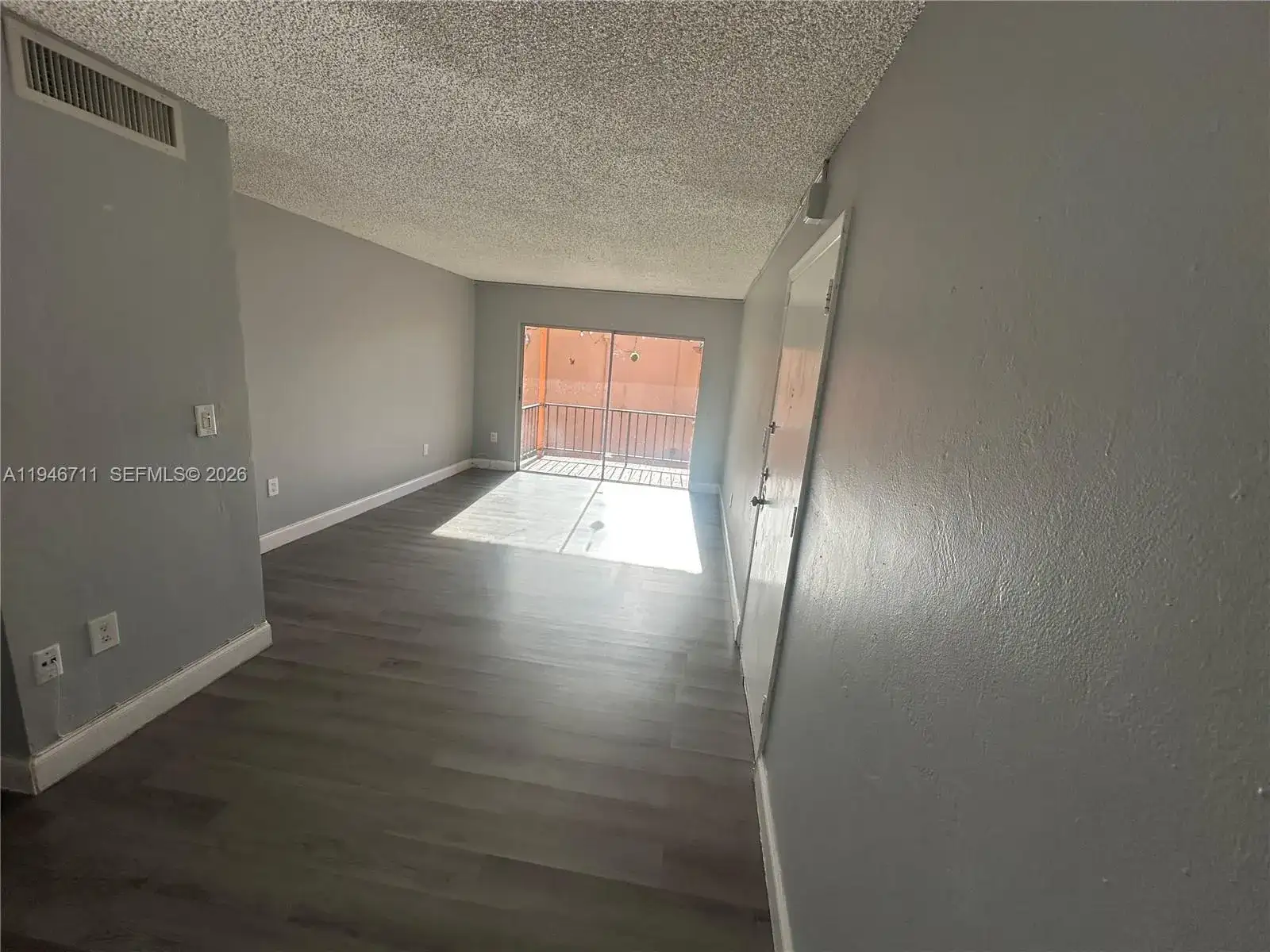7200 Fairway Dr. # H10, Miami Lakes FL 33014 photo 2