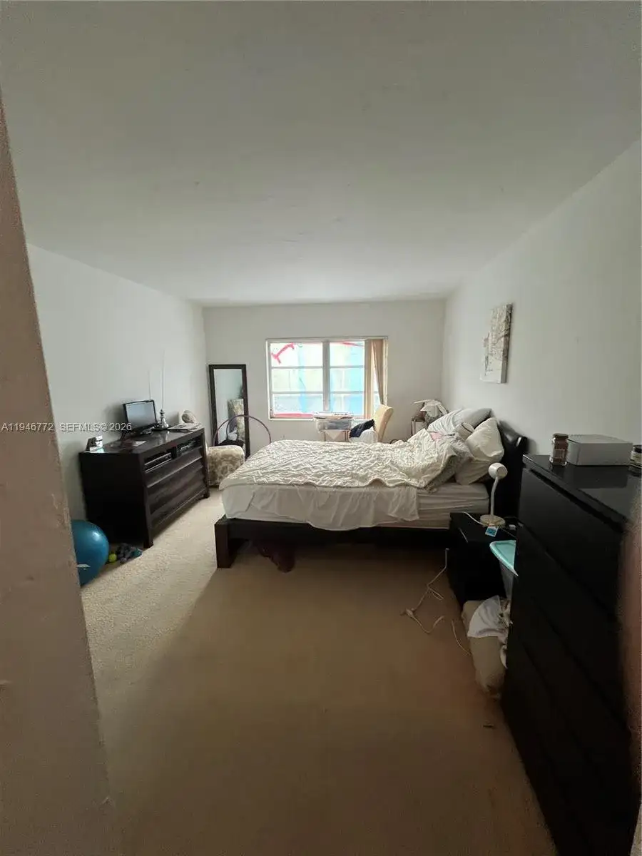 2640 NE 135th St # 312, North Miami FL 33181 photo 3
