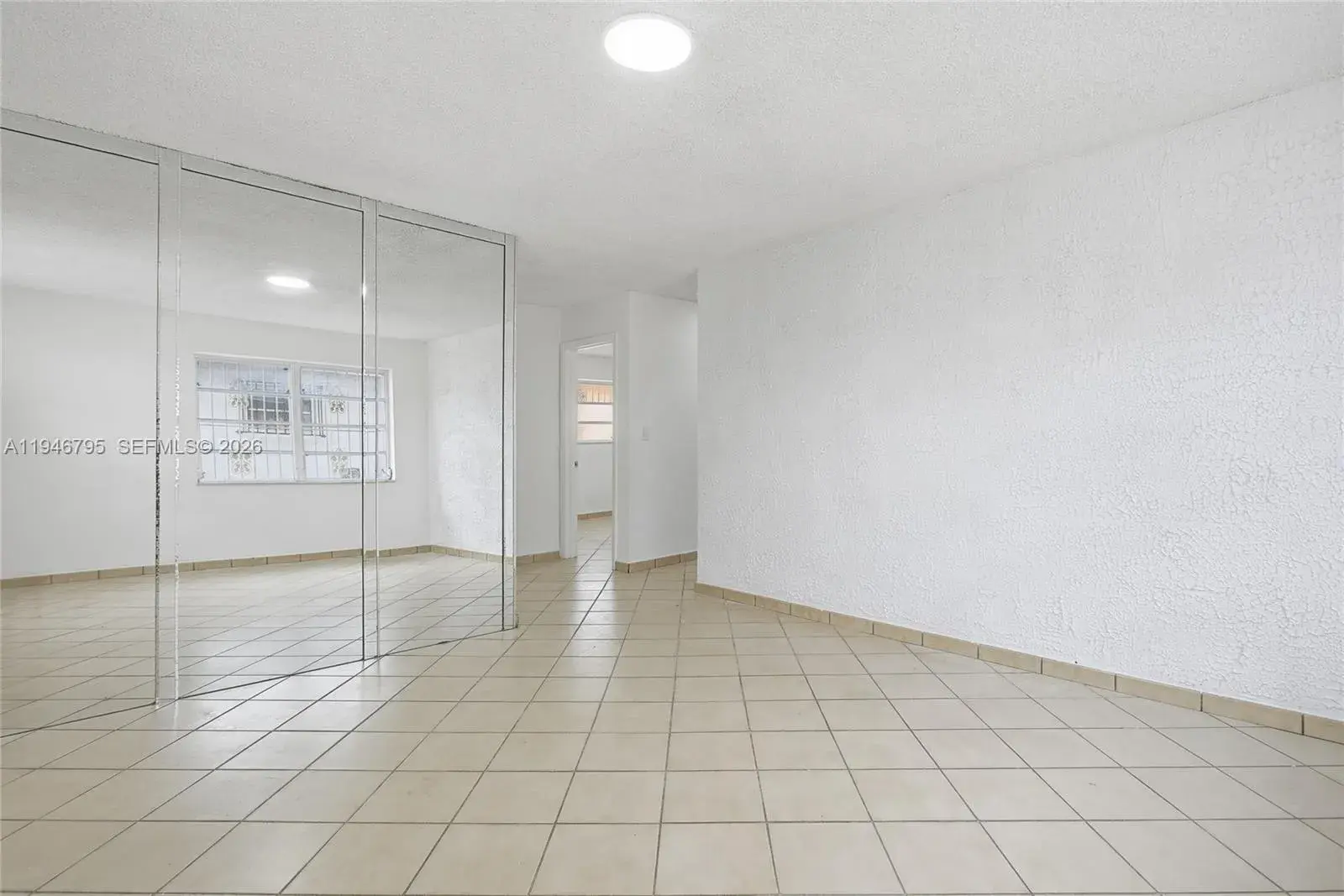 836 W 37th St, Hialeah FL 33012